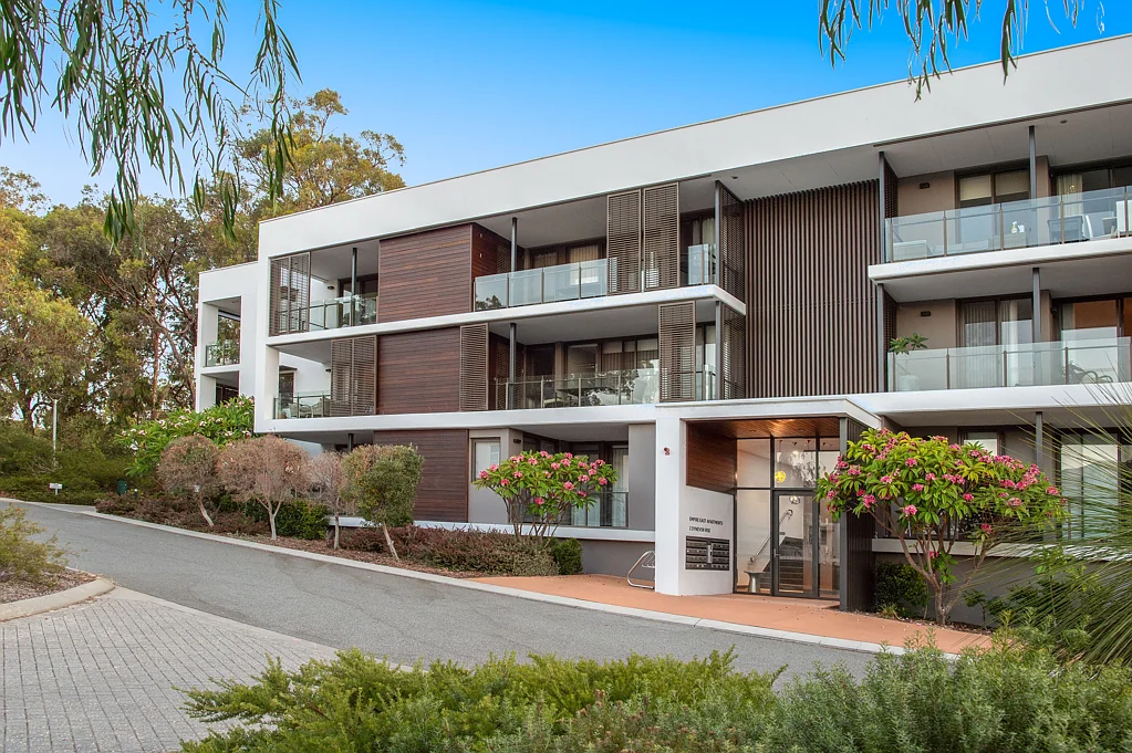 27/2 Dynevor Rise, Floreat, WA 6014