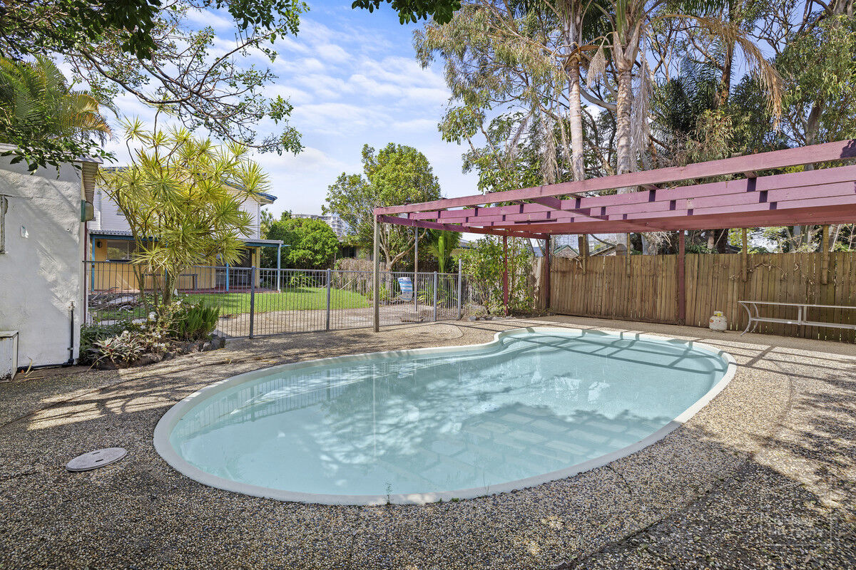 8 WYREEMA TCE, CALOUNDRA QLD 4551, 0 રૂમ, 0 બાથરૂમ, House