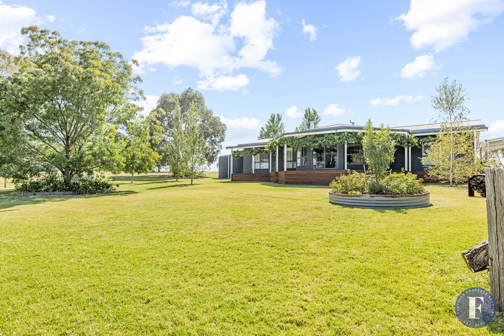 Young 4침실 Eye Catching Property, Rural Surrounds