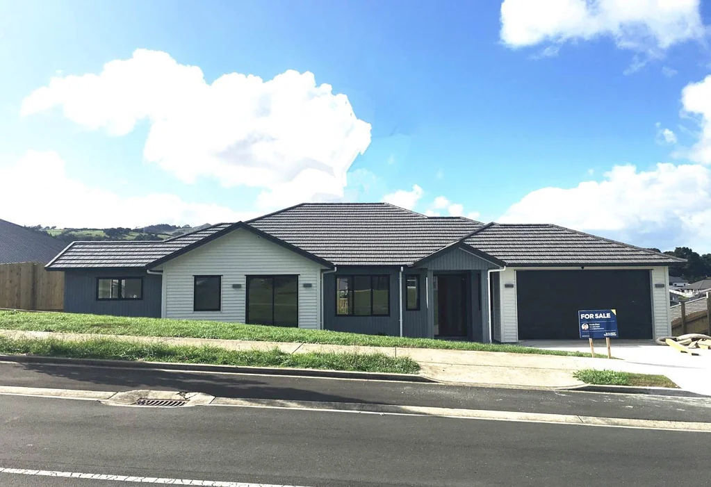 2 Year New 5 Brm Home (3+2) with 3 Living