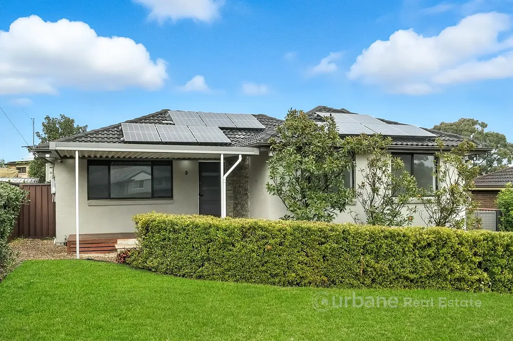 Quiet and family-friendly location +
Available now – move in ready!