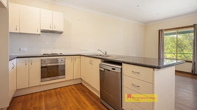 2/11 Mulgoa Way, Mudgee, NSW 2850, 5房, 3浴, Apartment