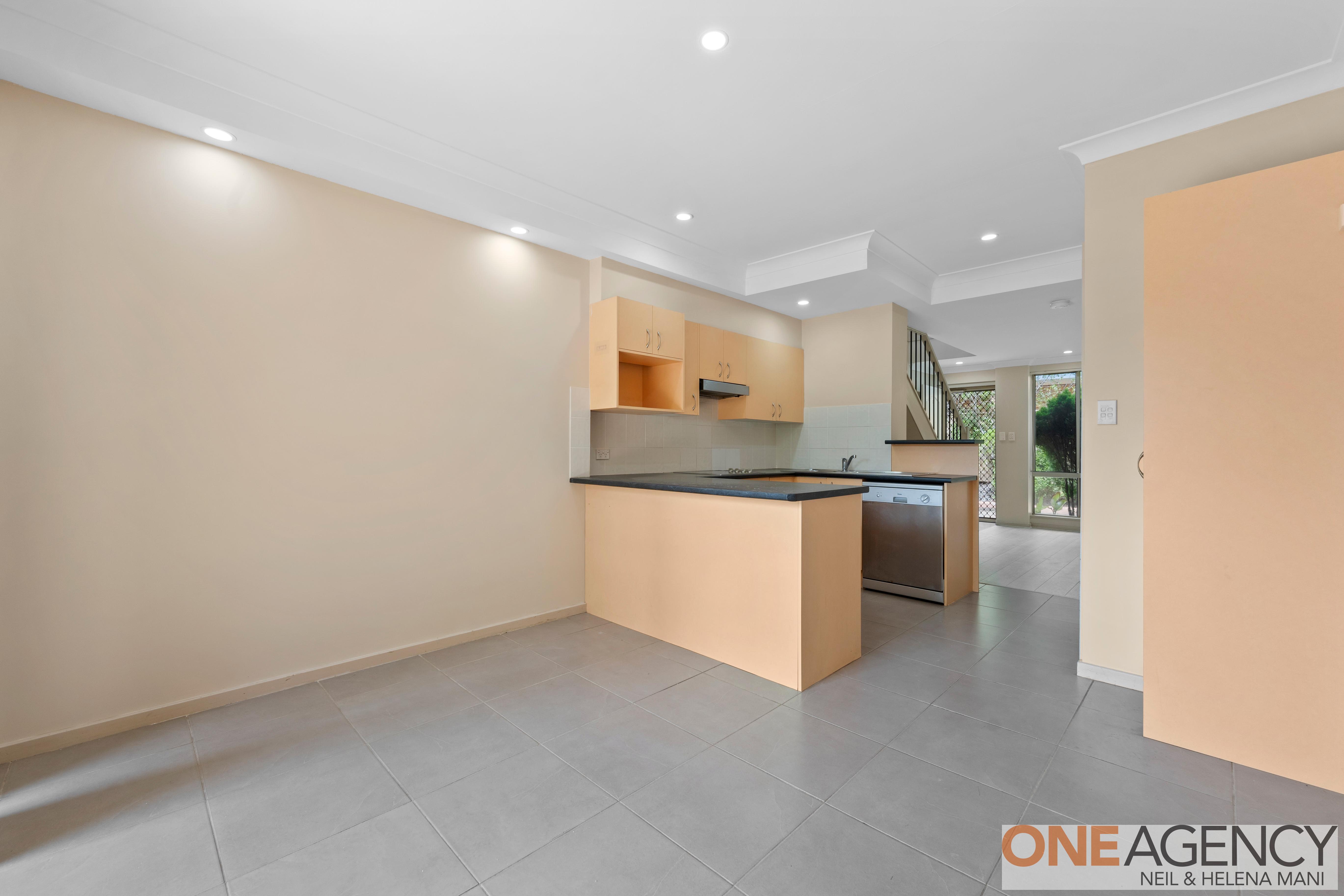 UNIT 12 68-70 DWYER ST, NORTH GOSFORD NSW 2250, 0部屋, 0バスルーム, Townhouse