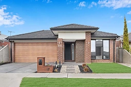 57 Aldergrove Parade, Mickleham