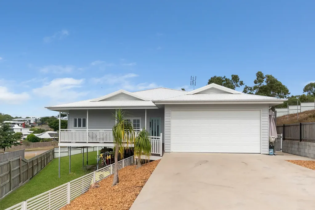 45 Bilbao Place, Bushland Beach, QLD 4818