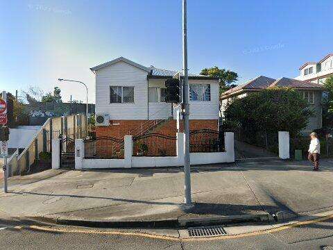 Woolloongabba 3 Bedroom "Exceptional Development or Renovation Opportunity in Prime Location, Directly Opposite PA Hospital and Within Brisbane School Catchment."
