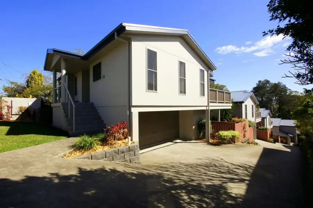 THREE BEDROOM TOWNHOUSE