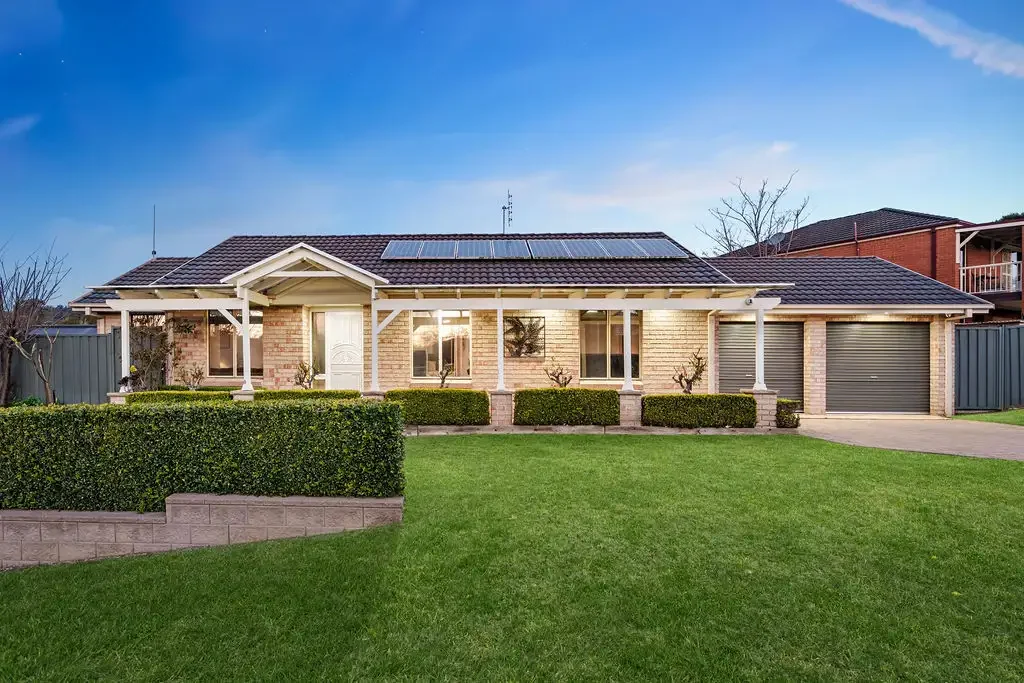 Currans Hill 3房 珍贵的园林景观，卓越的娱乐空间！ A Prized Garden Setting with Outstanding Entertaining!