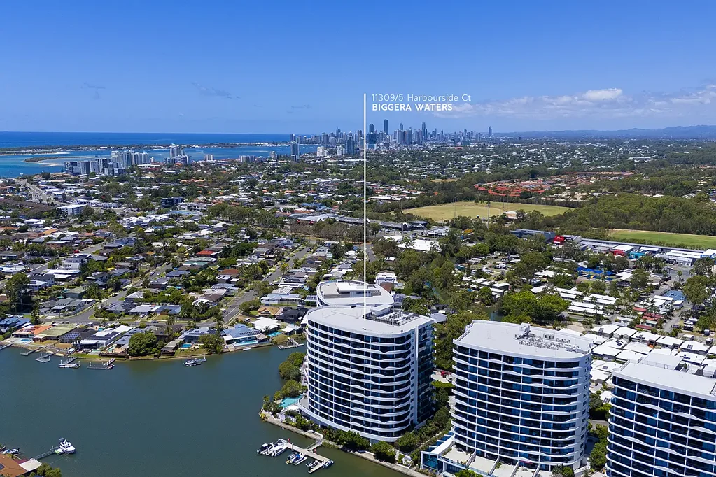 Biggera Waters 3chambre An Elevated Coastal Sanctuary Framed by Water & Skyline Views!