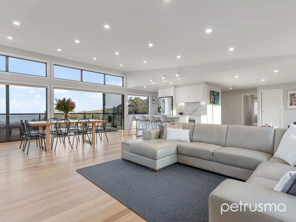 Blackmans Bay 5部屋 Luxury Living with Spectacular views!