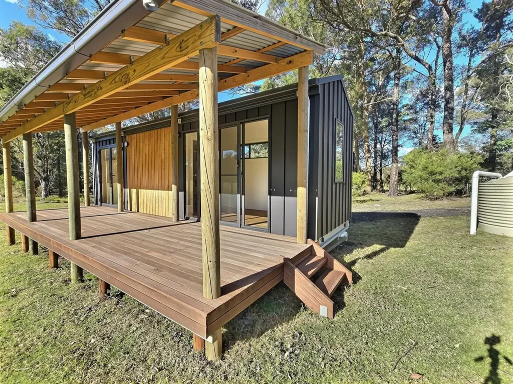 Tiny Home on a Rural Farm – Lifestyle Opportunity