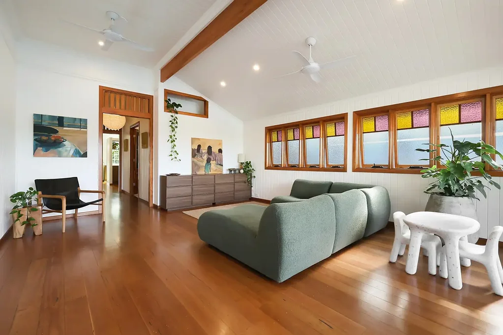 Miami 3房  Quintessential Miami Beach House With Original Coastal Charm