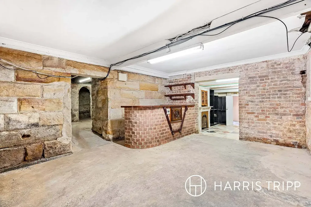Versatile Wine Cellar Style Storage