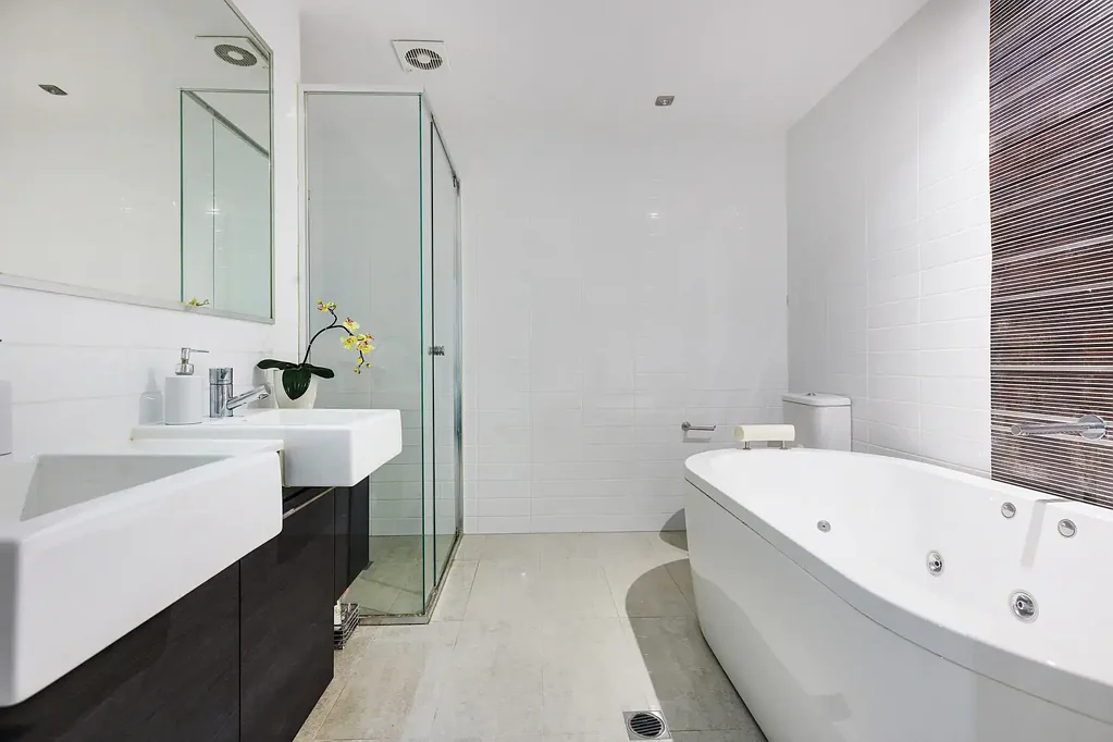 213/22-24 Ben Lexcen, Robina, QLD 4226