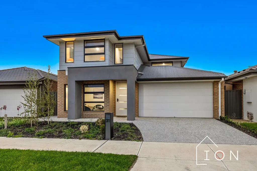 31 Follett Boulevard, Clyde, VIC 3978