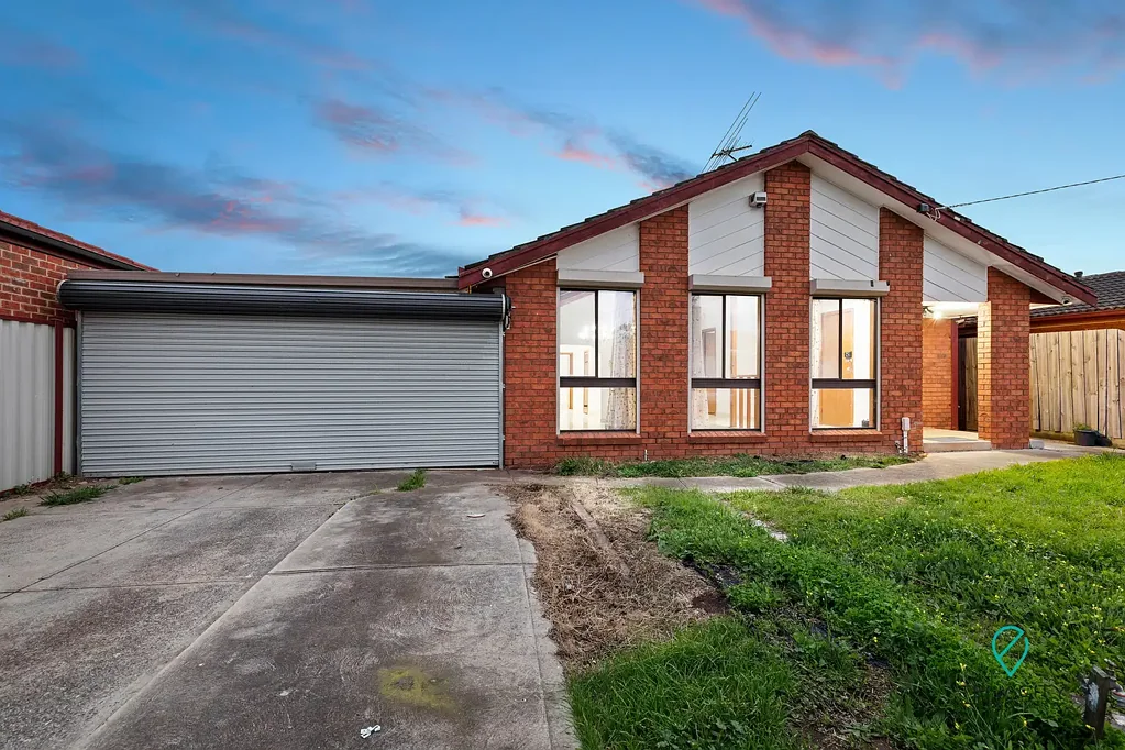 Kings Park 3غرفة نوم Stunning Renovated Family Home