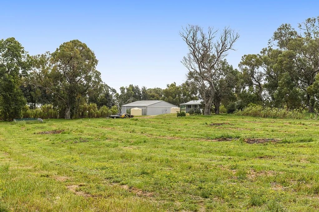 244 Rangeview Drive, Wanerie, WA 6503