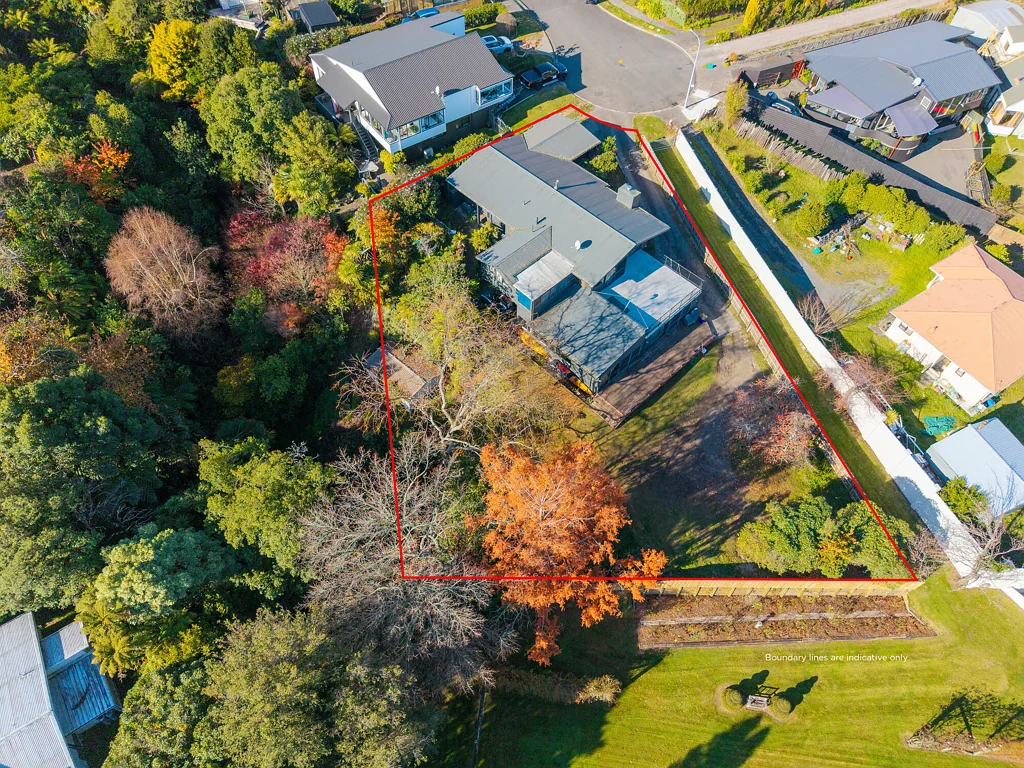 Hilltop 7 Bedroom Prime Hilltop real estate - bring your vision