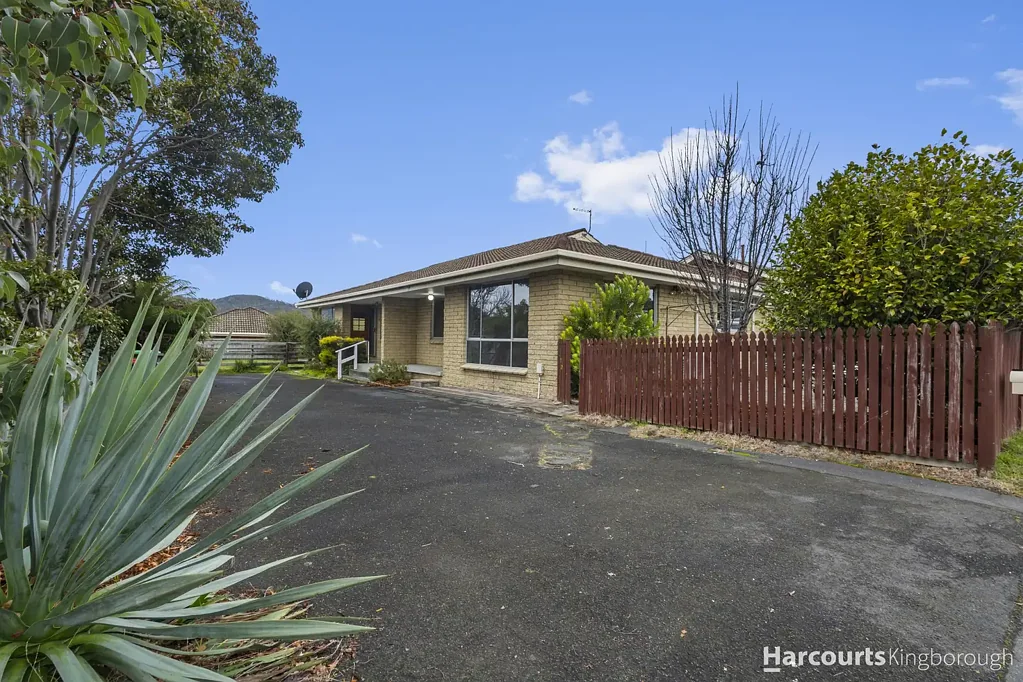 1/4 Corina Place, Kingston, TAS 7050
