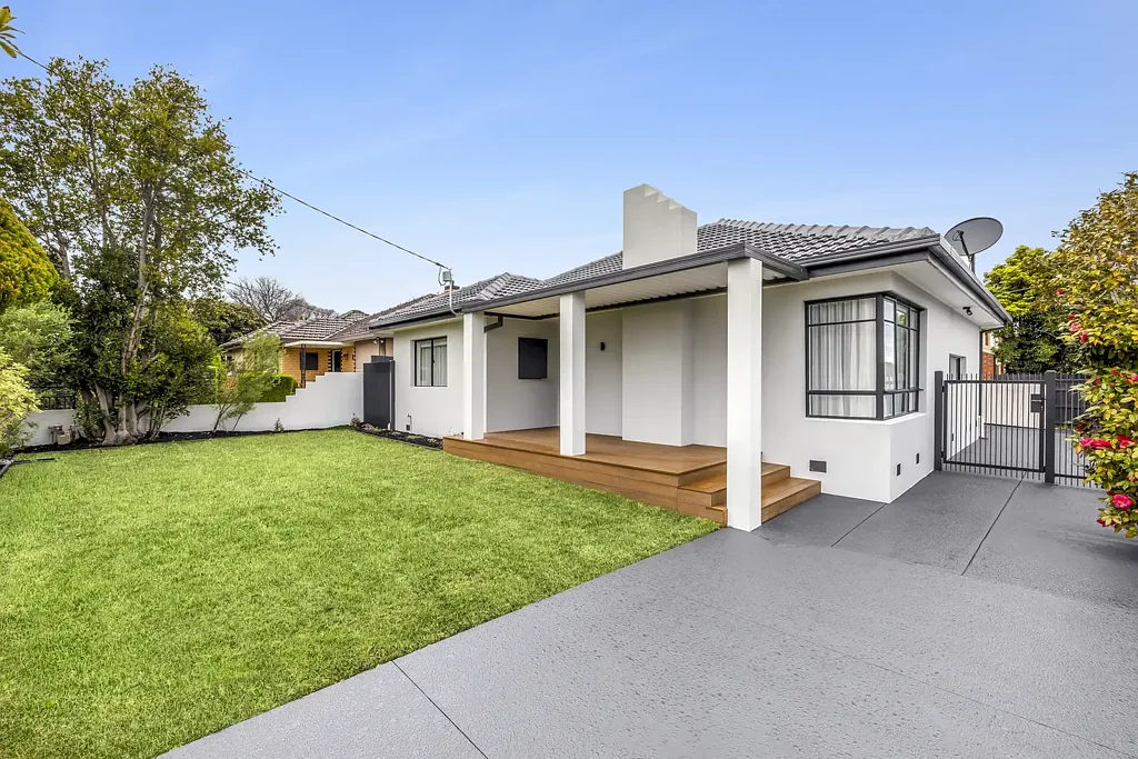 Oakleigh East 3房 彻底改造的独立住宅 Freestanding Independence that’s been Entirely Transformed