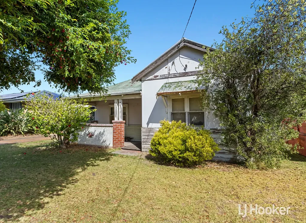 Harvey 2 Bedroom Renovators Delight.
