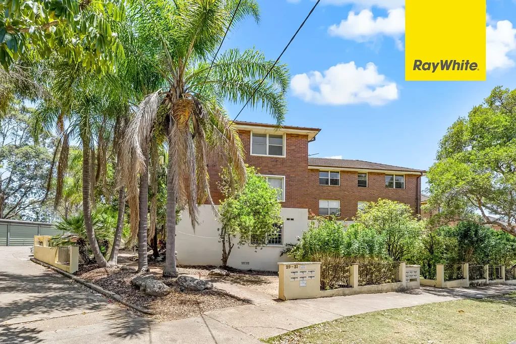8/29-31 Marlene Crescent, Greenacre, NSW 2190