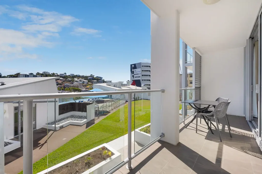 South Townsville 1房  Absolute River Frontage - Live in, rent permanently or short term rental, the option is yours.
