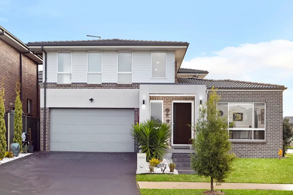 Schofields 4 Bedroom Corner-positioned, North-East facing Custom Built family home in Prime Location!
