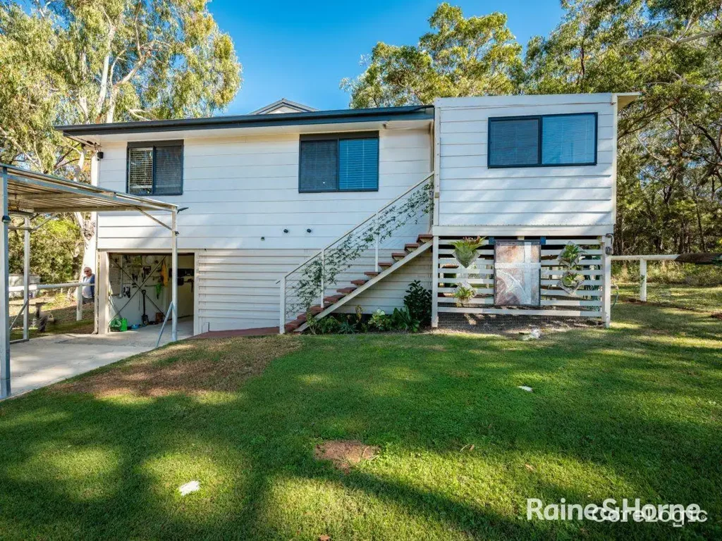 Russell Island 3 Bedroom One of the islands best value houses to buy.