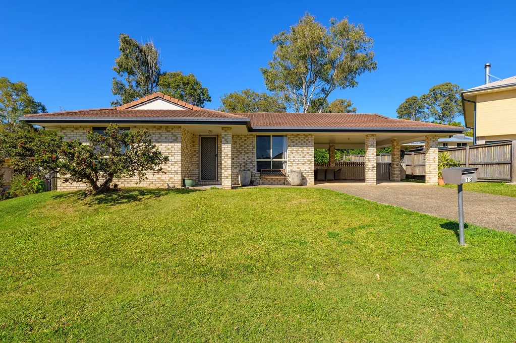 13 Fossickers Court, Southside, QLD 4570