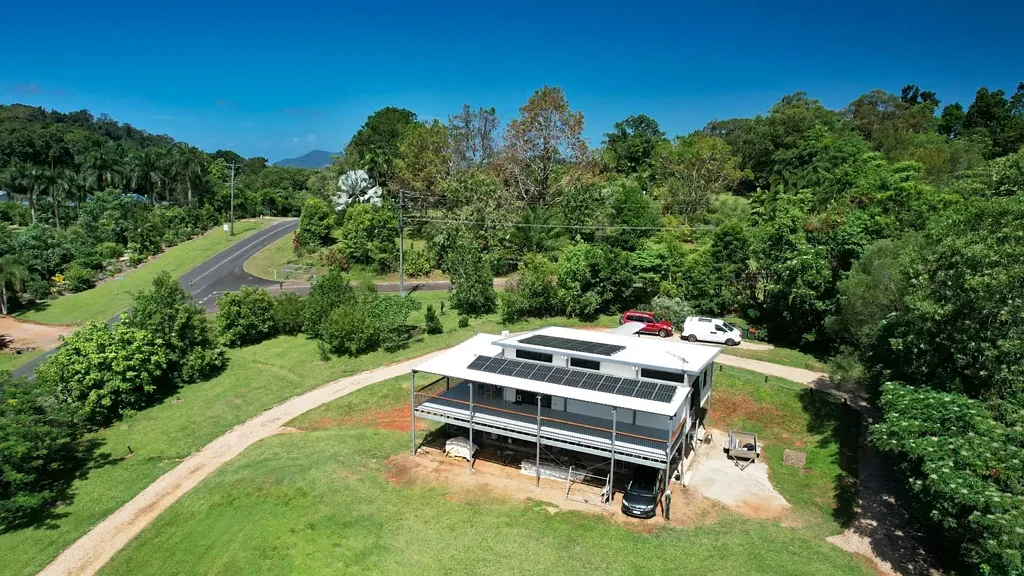 Carmoo 2 Bedroom Tropical Country Living Just Minutes from Mission Beach