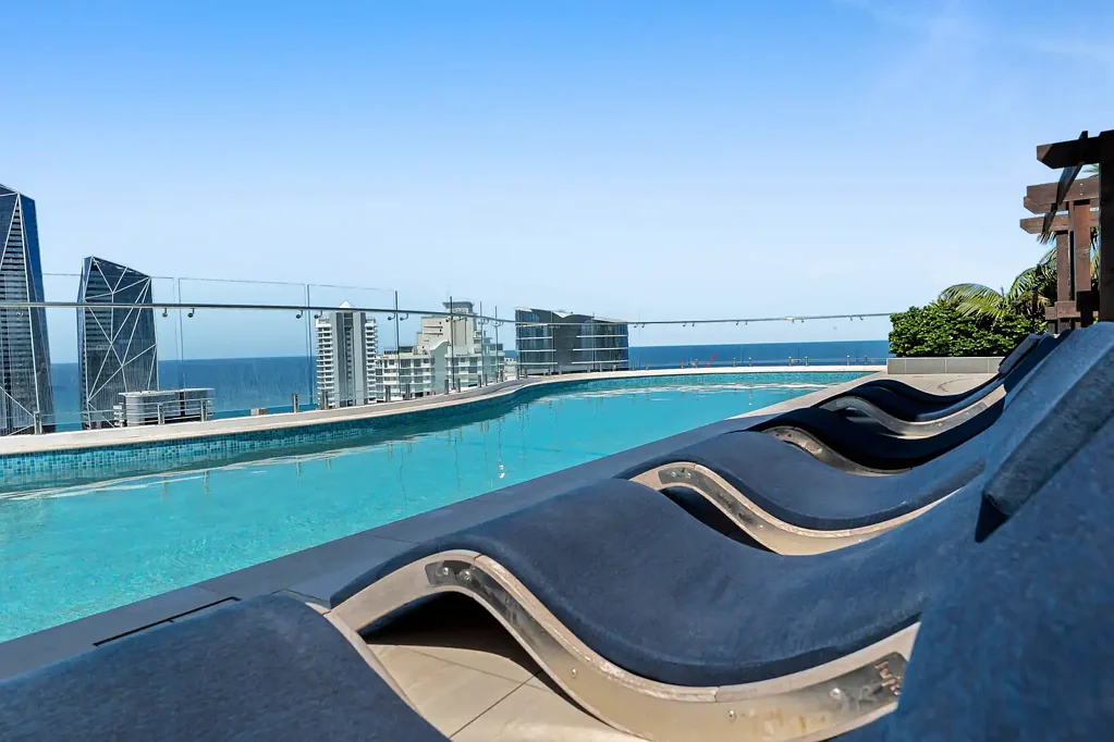Broadbeach 2कमरा Your Stylish Oasis, With Views From Every Room!
