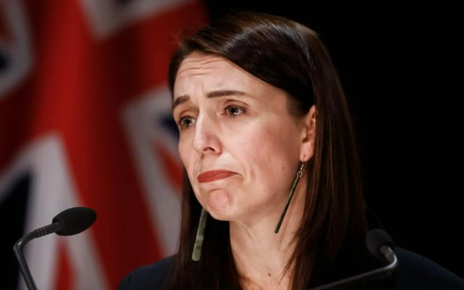 Jacinda:奥克兰的选择“不只是降级”,“消除”战略正处于转变之中