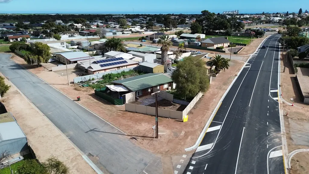 Wallaroo 4chambre Prime Corner Allotment with Outstanding Potential