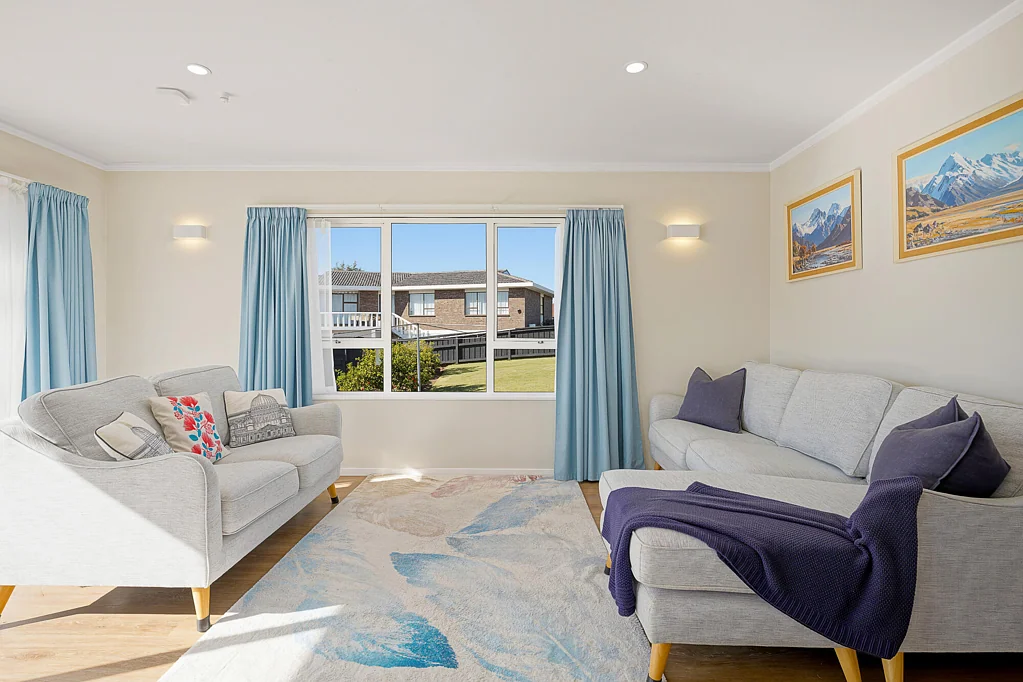 Te Atatu South 2બેડરૂમ Brick, Single Level & Hugeeee