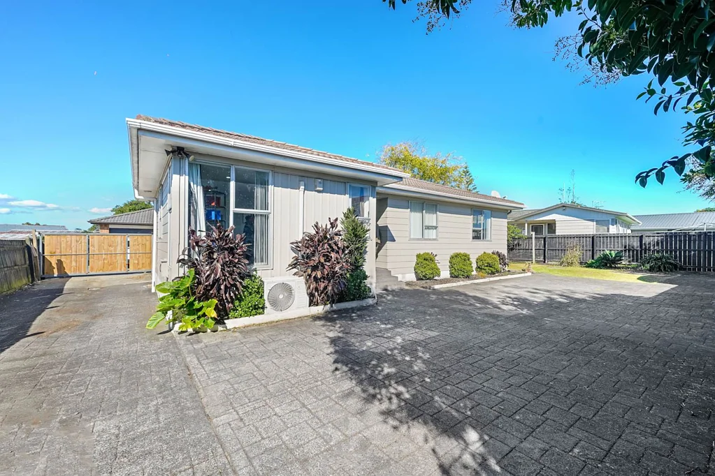 27 Sunlands Drive, Manurewa, Manukau City, Auckland