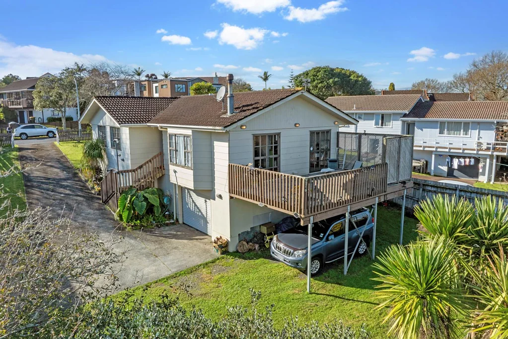 16 Lewisham Street, Highland Park, Manukau City, Auckland