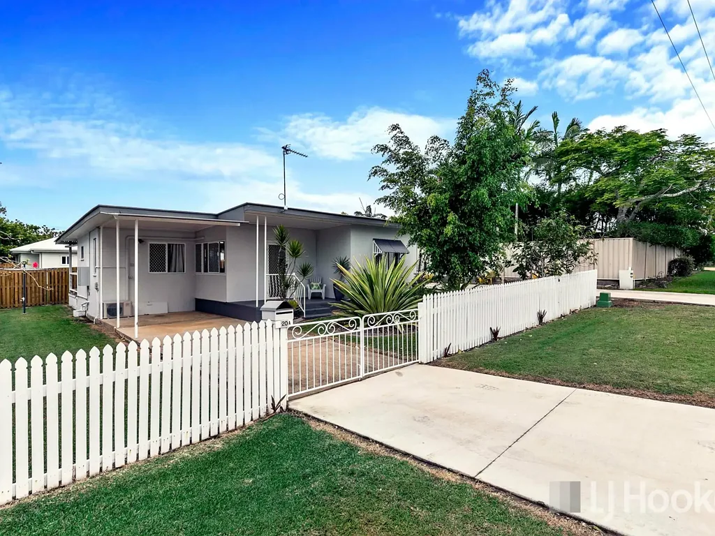 Pialba 3房  Charming Beachside Home in the Heart of Pialba – Approximately 350m to the
