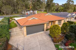 21 CARDALE RD, Macquarie Hills