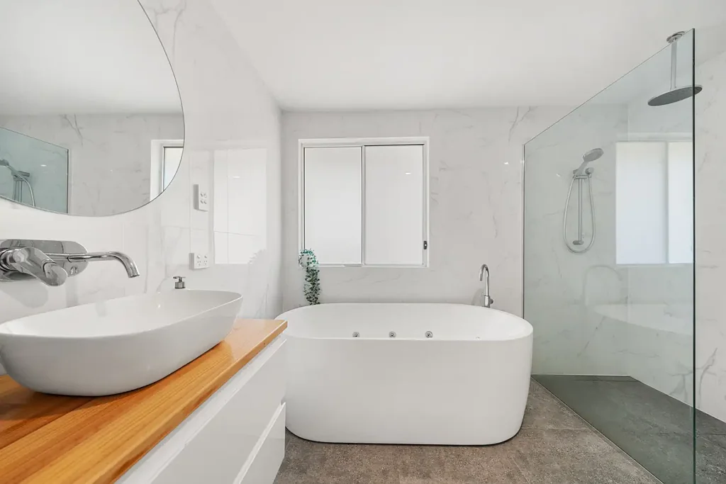 Berkeley Vale 5غرفة نوم Light-Filled Family Home with self-contained studio