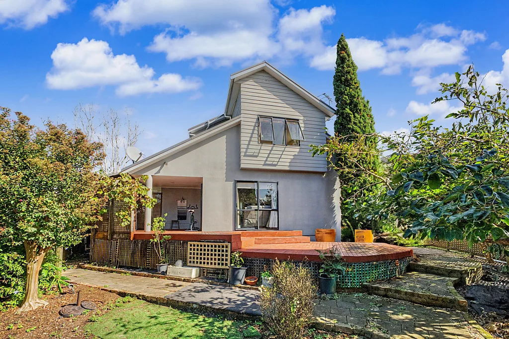 Mount Roskill 4房 现代优雅之家｜教育资源+购物中心近在咫尺 Family Relocation Creates Excellent Buying Opportunity