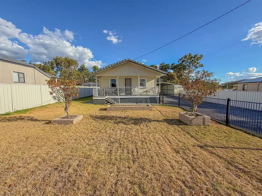 Glen Aplin 3房  3 Bedroom Home nestled in the township of Glen Aplin