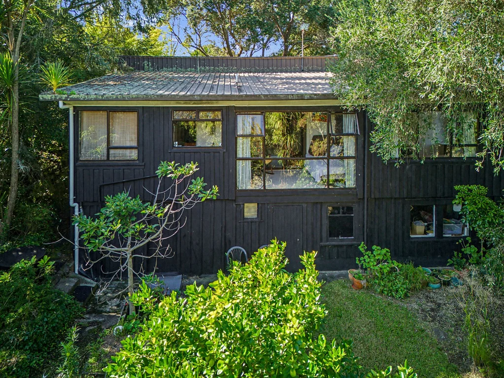 Blockhouse Bay 3 Slaapkamer Full Site Gem: Rare Haven by the Beach