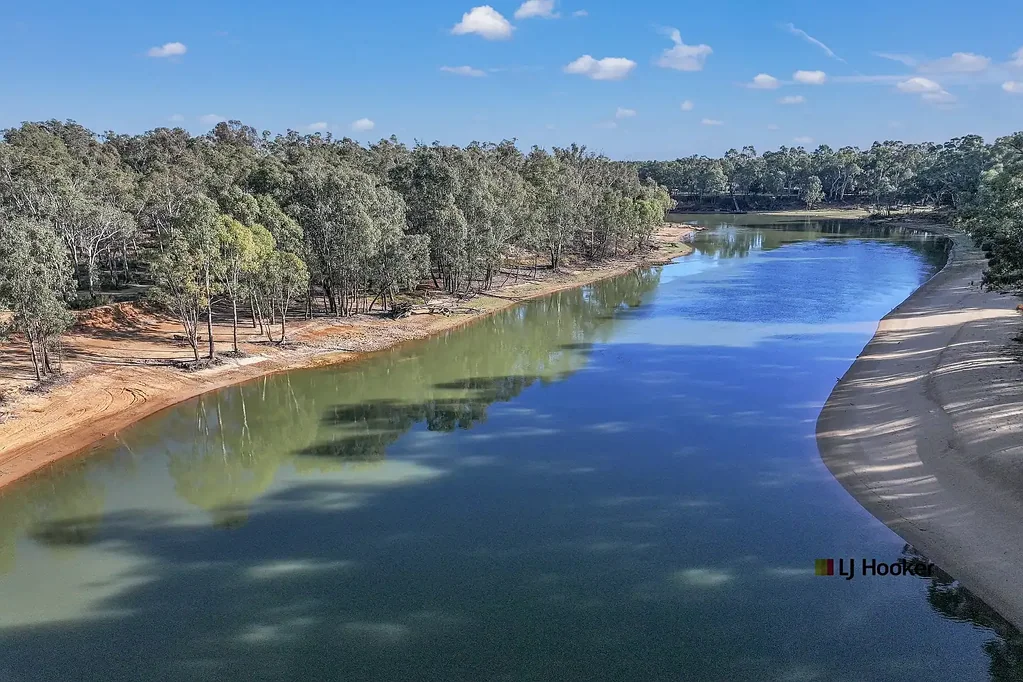 Echuca 7બેડરૂમ ?? Murray River Magic – Where Lifestyle Meets Opportunity on 10 Acres