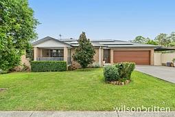 44 Cedar Cutters Crescent, Cooranbong