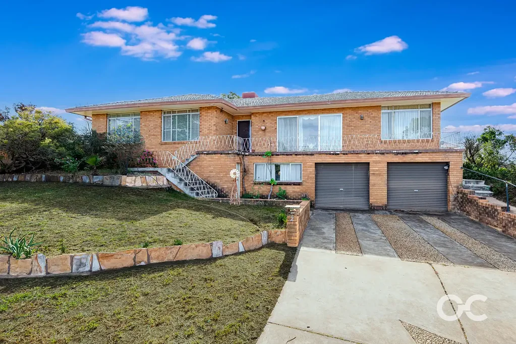 Parkes 3 Bedroom Unrivalled easterly views and unlimited potential on the best block in Parkes