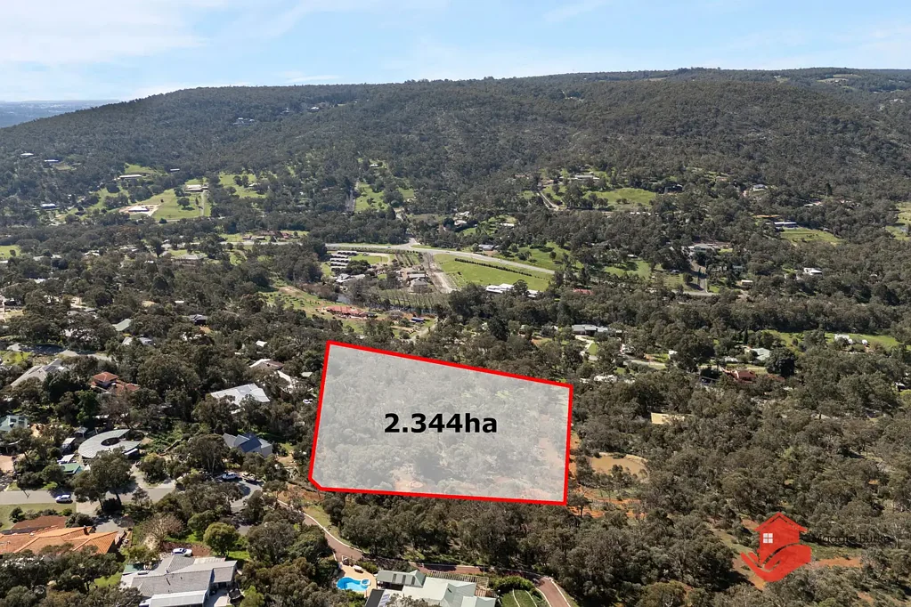 Kelmscott  Rural Lifestyle Opportunity – 5.79 Acres with Stunning Views!