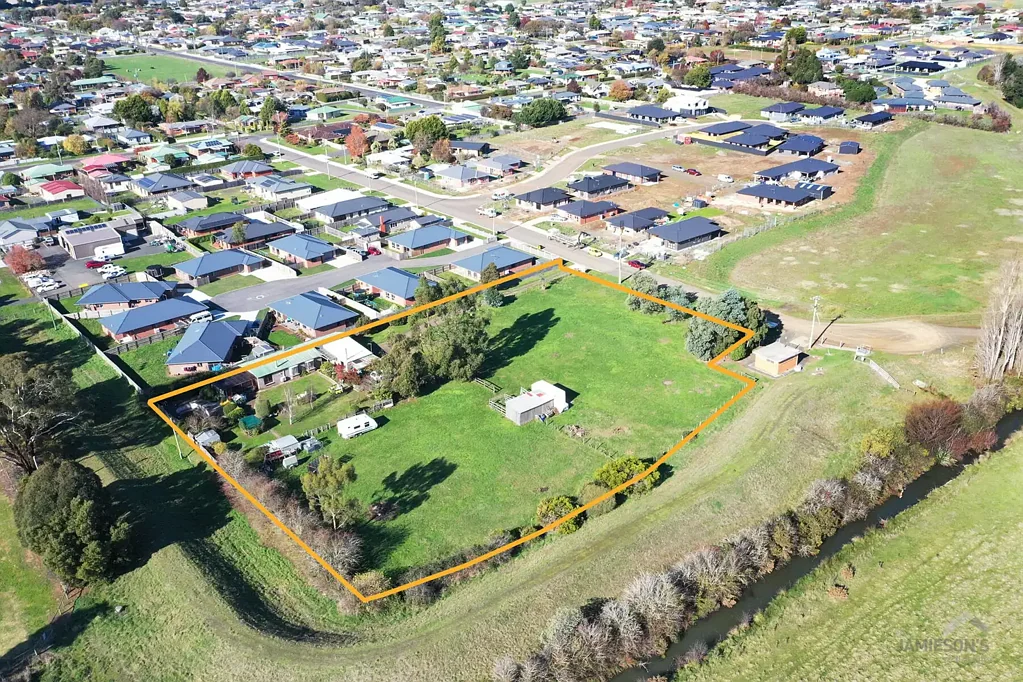 Longford 4房  4 bedroom house on prime residential development block