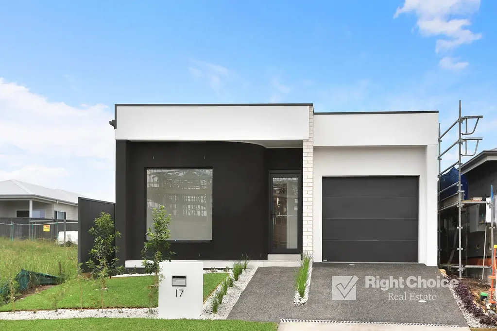 17 Groom Street, Calderwood, NSW 2527