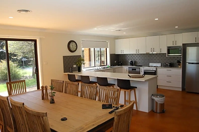 22 Cully Road, Orange, NSW 2800, 5 slaapkamers, 3 badkamers, House